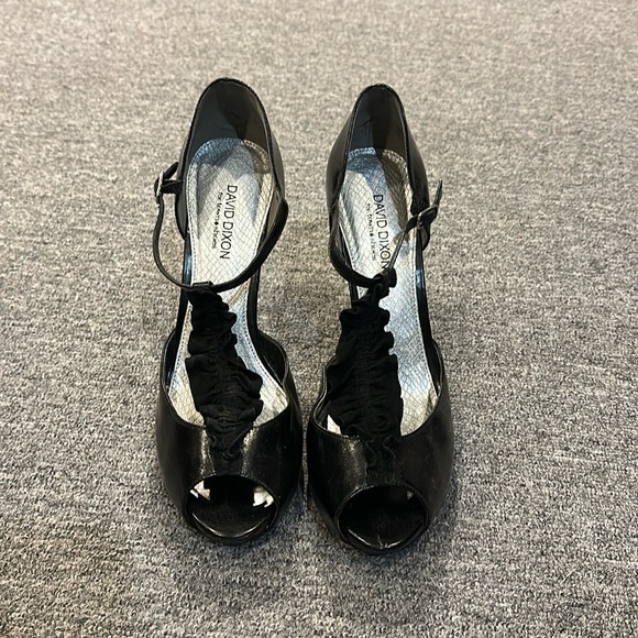 Black David Dixon heals - Picture 1 of 5